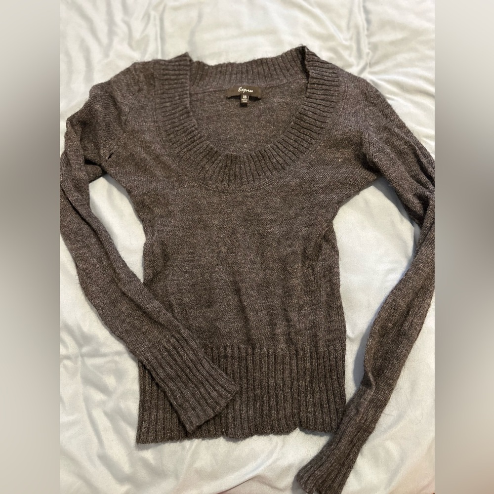 Express deep neck long sleeve